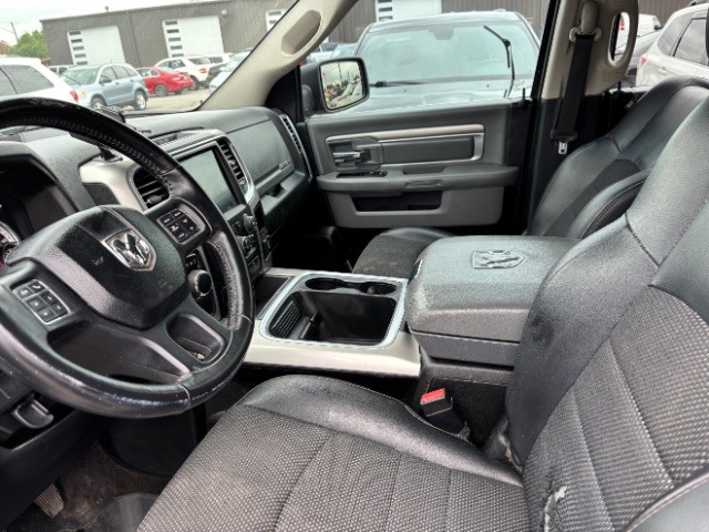 Ram 1500 Vehicle Full-screen Gallery Image 10