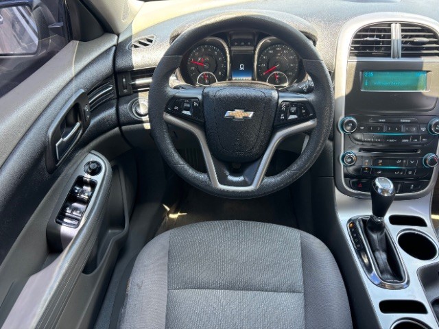 Chevrolet Malibu Vehicle Full-screen Gallery Image 08