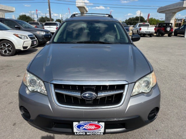 Subaru Outback Vehicle Full-screen Gallery Image 02