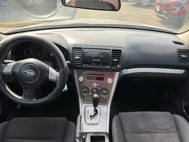 Subaru Outback Vehicle Full-screen Gallery Image 07