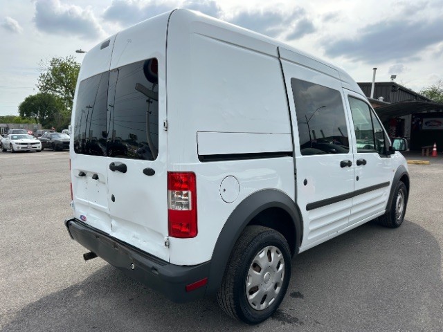 Ford Transit Connect Vehicle Full-screen Gallery Image 04