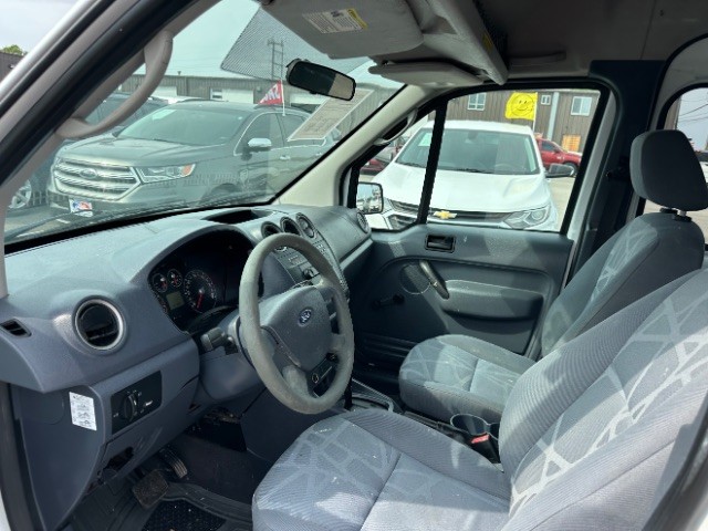 Ford Transit Connect Vehicle Full-screen Gallery Image 07