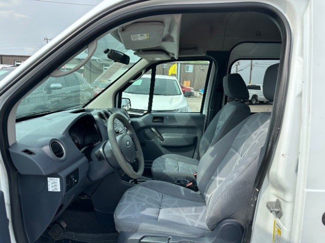 Ford Transit Connect Vehicle Full-screen Gallery Image 08