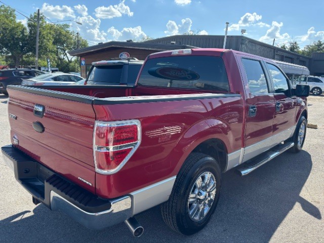 Ford F-150 Vehicle Full-screen Gallery Image 05