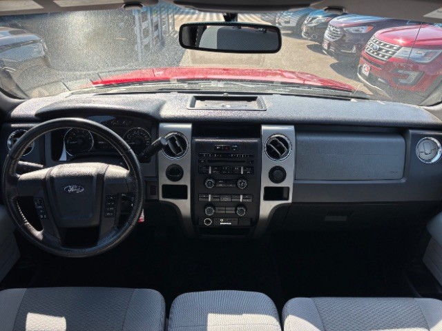 Ford F-150 Vehicle Full-screen Gallery Image 07