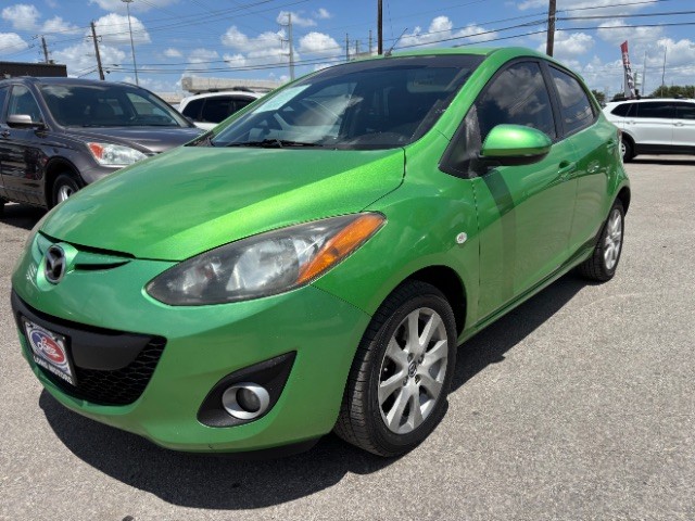Mazda Mazda2 Vehicle Full-screen Gallery Image 03