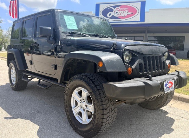 more details - jeep wrangler unlimited
