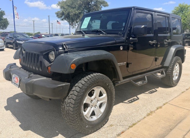 Jeep Wrangler Unlimited Vehicle Full-screen Gallery Image 02