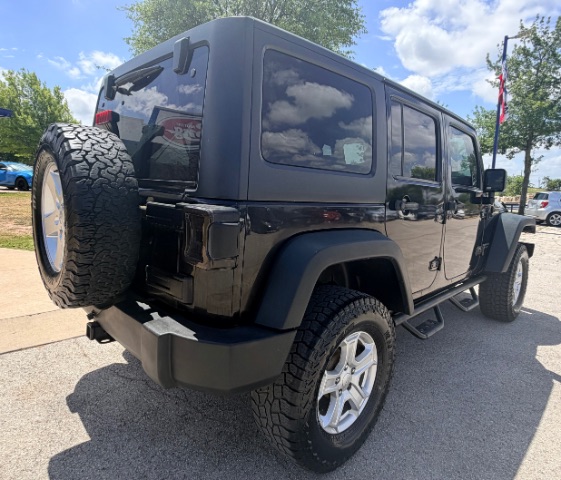 Jeep Wrangler Unlimited Vehicle Full-screen Gallery Image 04