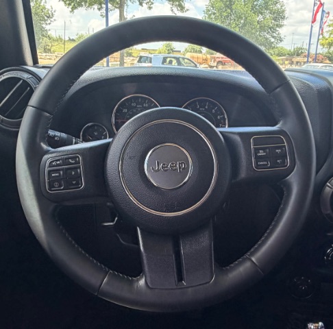 Jeep Wrangler Unlimited Vehicle Full-screen Gallery Image 13