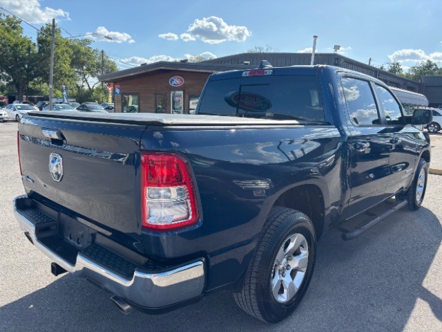Ram 1500 Vehicle Full-screen Gallery Image 05