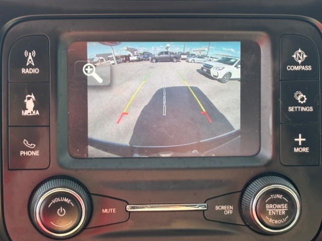 Ram 1500 Vehicle Full-screen Gallery Image 11