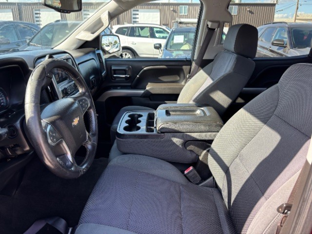 Chevrolet Silverado 1500 Vehicle Full-screen Gallery Image 09