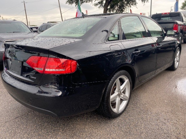 Audi A4 Vehicle Full-screen Gallery Image 04