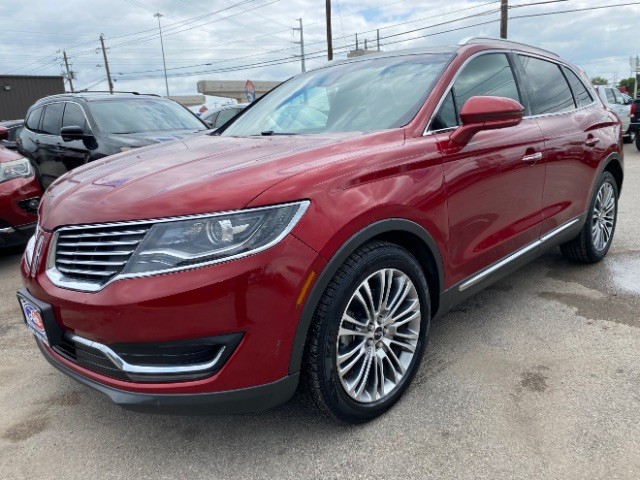 Lincoln MKX Vehicle Full-screen Gallery Image 03
