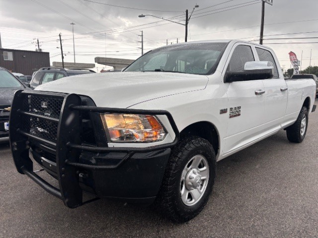 Ram 2500 Vehicle Full-screen Gallery Image 03