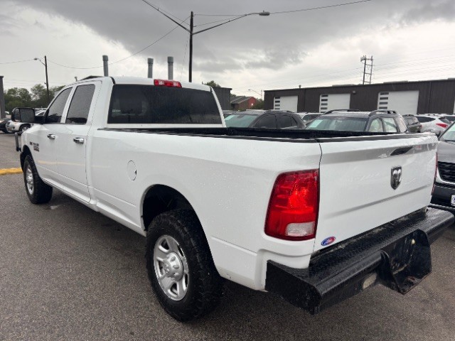 Ram 2500 Vehicle Full-screen Gallery Image 04