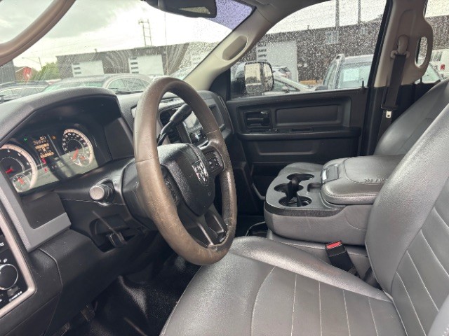 Ram 2500 Vehicle Full-screen Gallery Image 10