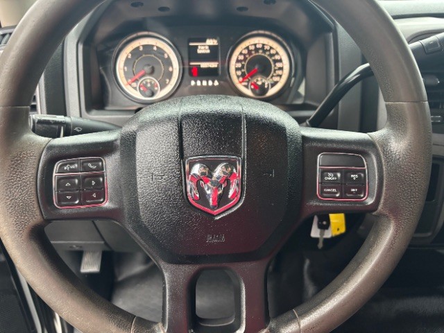 Ram 2500 Vehicle Full-screen Gallery Image 11