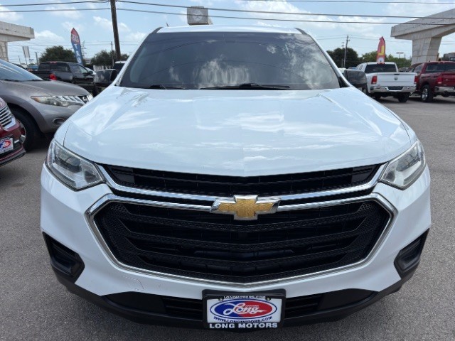 Chevrolet Traverse Vehicle Full-screen Gallery Image 02