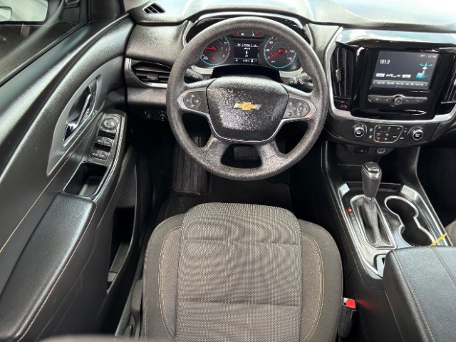 Chevrolet Traverse Vehicle Full-screen Gallery Image 08