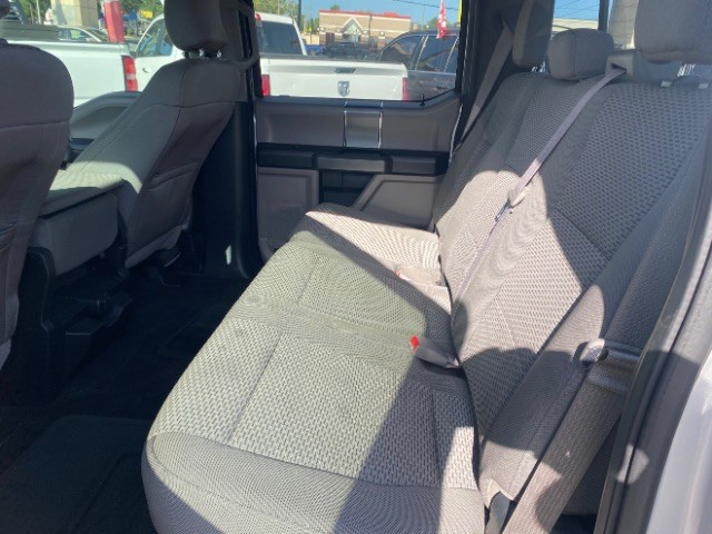 Ford F-150 Vehicle Full-screen Gallery Image 07
