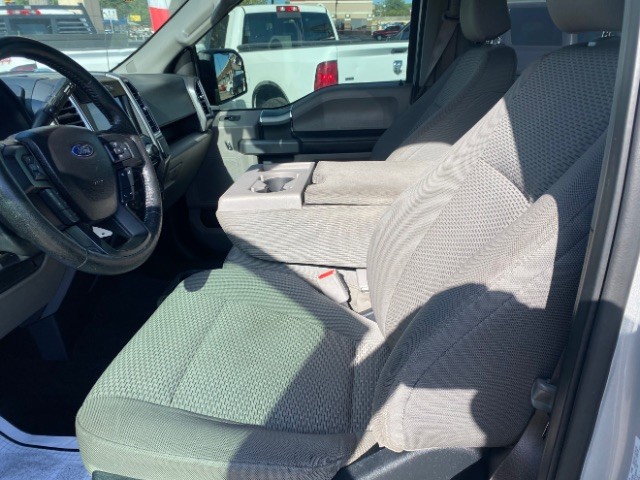 Ford F-150 Vehicle Full-screen Gallery Image 08