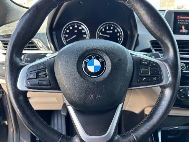 BMW X2 Vehicle Full-screen Gallery Image 13