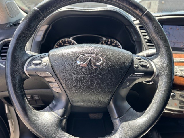 INFINITI QX60 Vehicle Full-screen Gallery Image 13