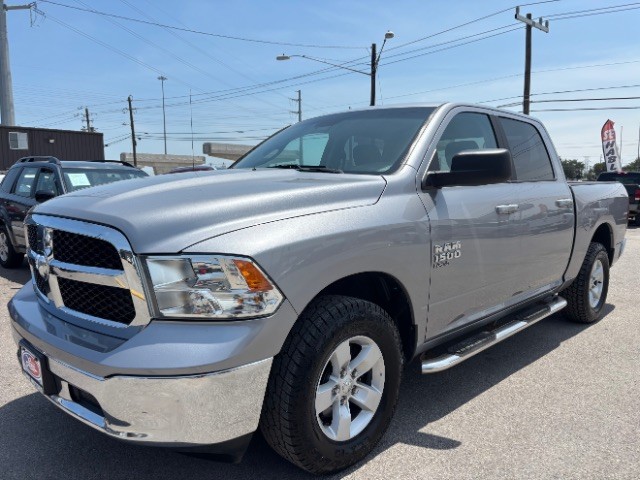 Ram 1500 Classic Vehicle Full-screen Gallery Image 03