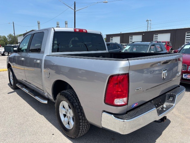 Ram 1500 Classic Vehicle Full-screen Gallery Image 04