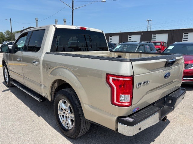Ford F-150 Vehicle Full-screen Gallery Image 04