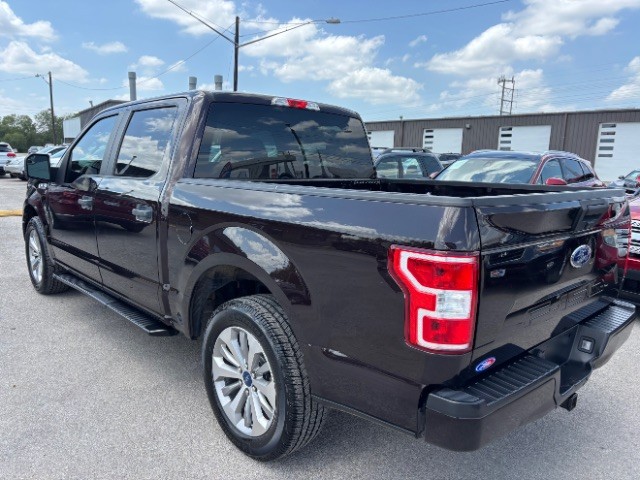 Ford F-150 Vehicle Full-screen Gallery Image 04
