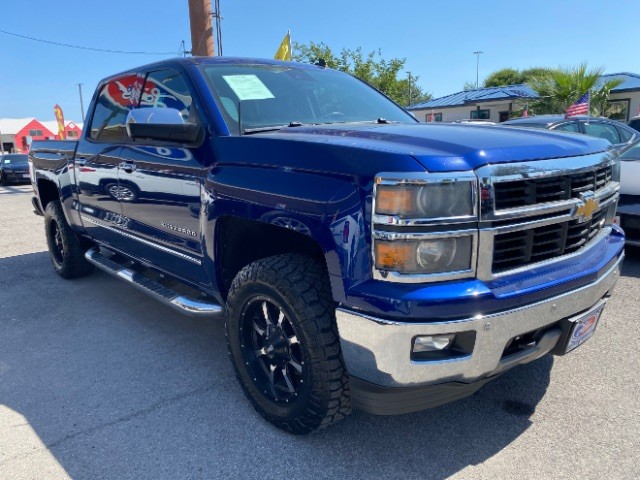 Chevrolet Silverado 1500 Vehicle Full-screen Gallery Image 03