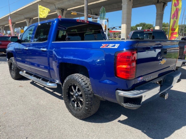 Chevrolet Silverado 1500 Vehicle Full-screen Gallery Image 05