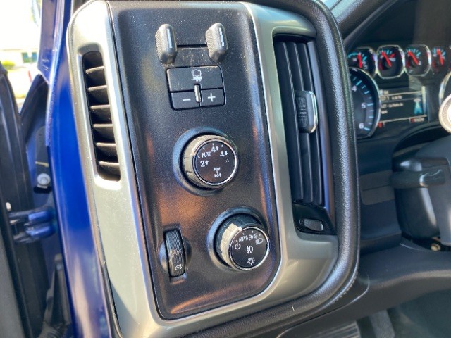 Chevrolet Silverado 1500 Vehicle Full-screen Gallery Image 10