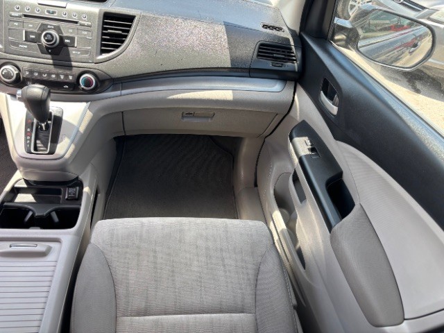 Honda CR-V Vehicle Full-screen Gallery Image 09