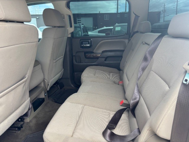 Chevrolet Silverado 1500 Vehicle Full-screen Gallery Image 06