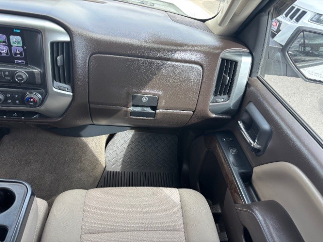Chevrolet Silverado 1500 Vehicle Full-screen Gallery Image 09