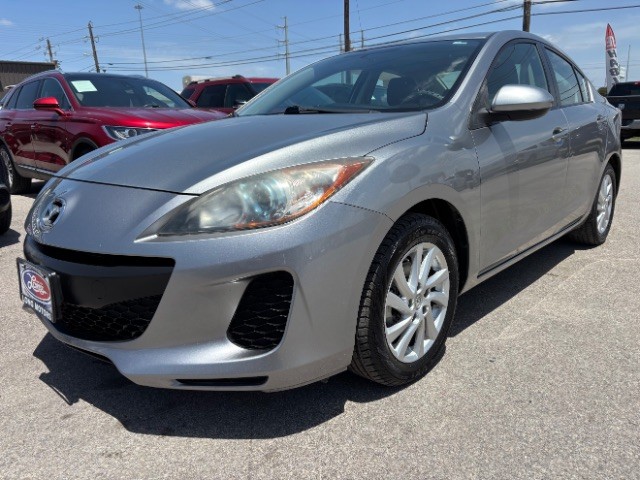 Mazda Mazda3 Vehicle Full-screen Gallery Image 03