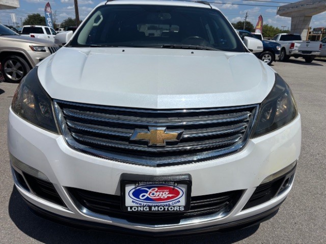 Chevrolet Traverse Vehicle Full-screen Gallery Image 02