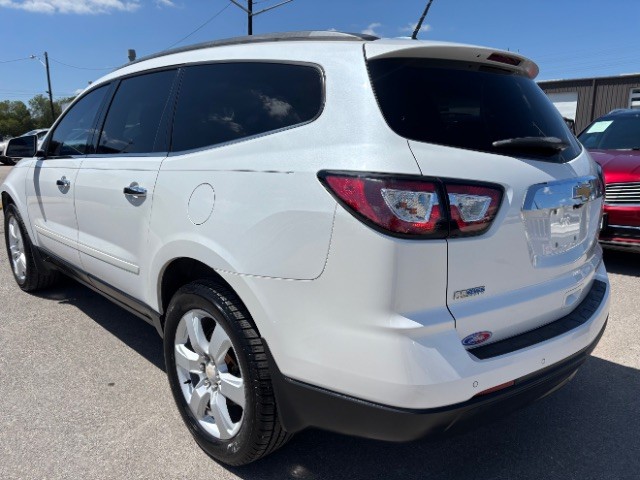 Chevrolet Traverse Vehicle Full-screen Gallery Image 04