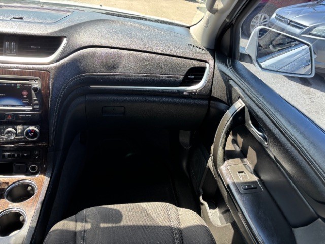 Chevrolet Traverse Vehicle Full-screen Gallery Image 10