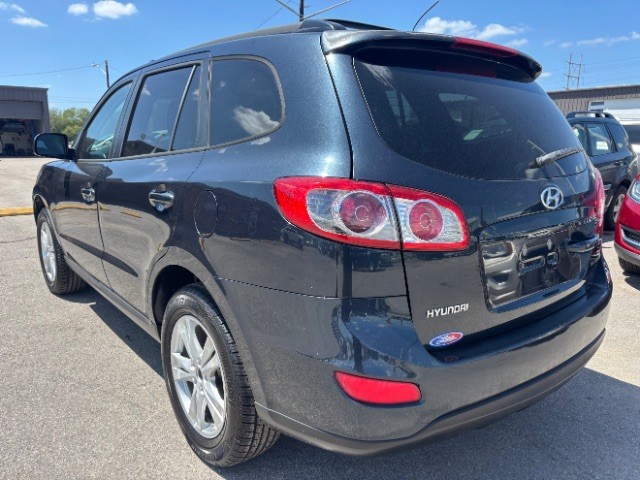 Hyundai Santa Fe Vehicle Full-screen Gallery Image 04
