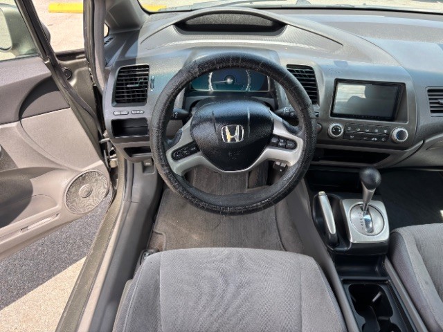 Honda Civic Vehicle Full-screen Gallery Image 08
