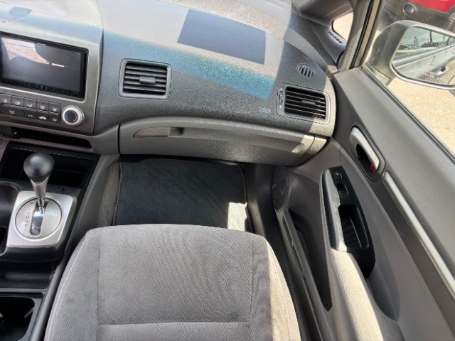 Honda Civic Vehicle Full-screen Gallery Image 09