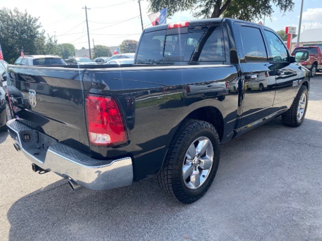 Ram 1500 Vehicle Full-screen Gallery Image 04