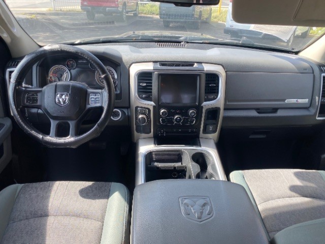 Ram 1500 Vehicle Full-screen Gallery Image 06