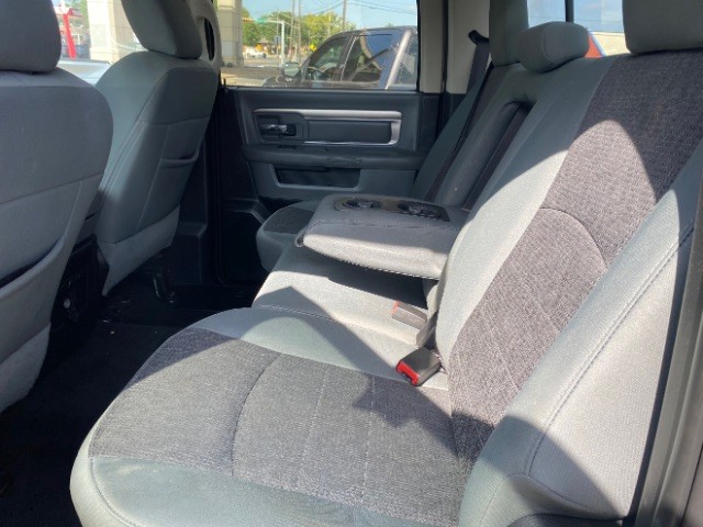 Ram 1500 Vehicle Full-screen Gallery Image 07