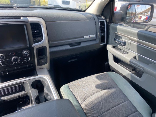 Ram 1500 Vehicle Full-screen Gallery Image 10